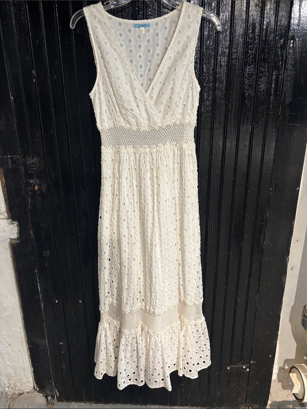 Leifnotes Anthropologie Women’s white Eyelet Midi Dress with Smocked Waist